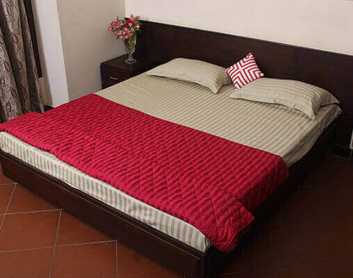 Bed Sleeping Pillow Manufacturer